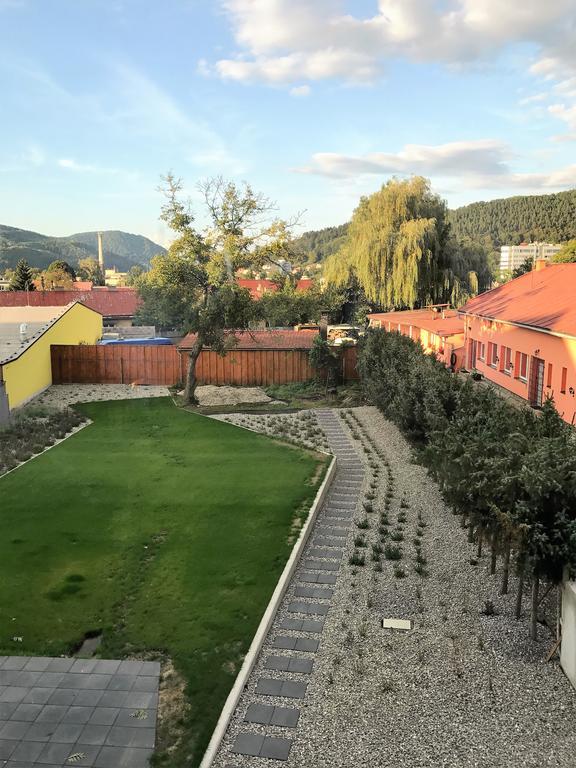 Penzion V Inom Svete Žilina Esterno foto